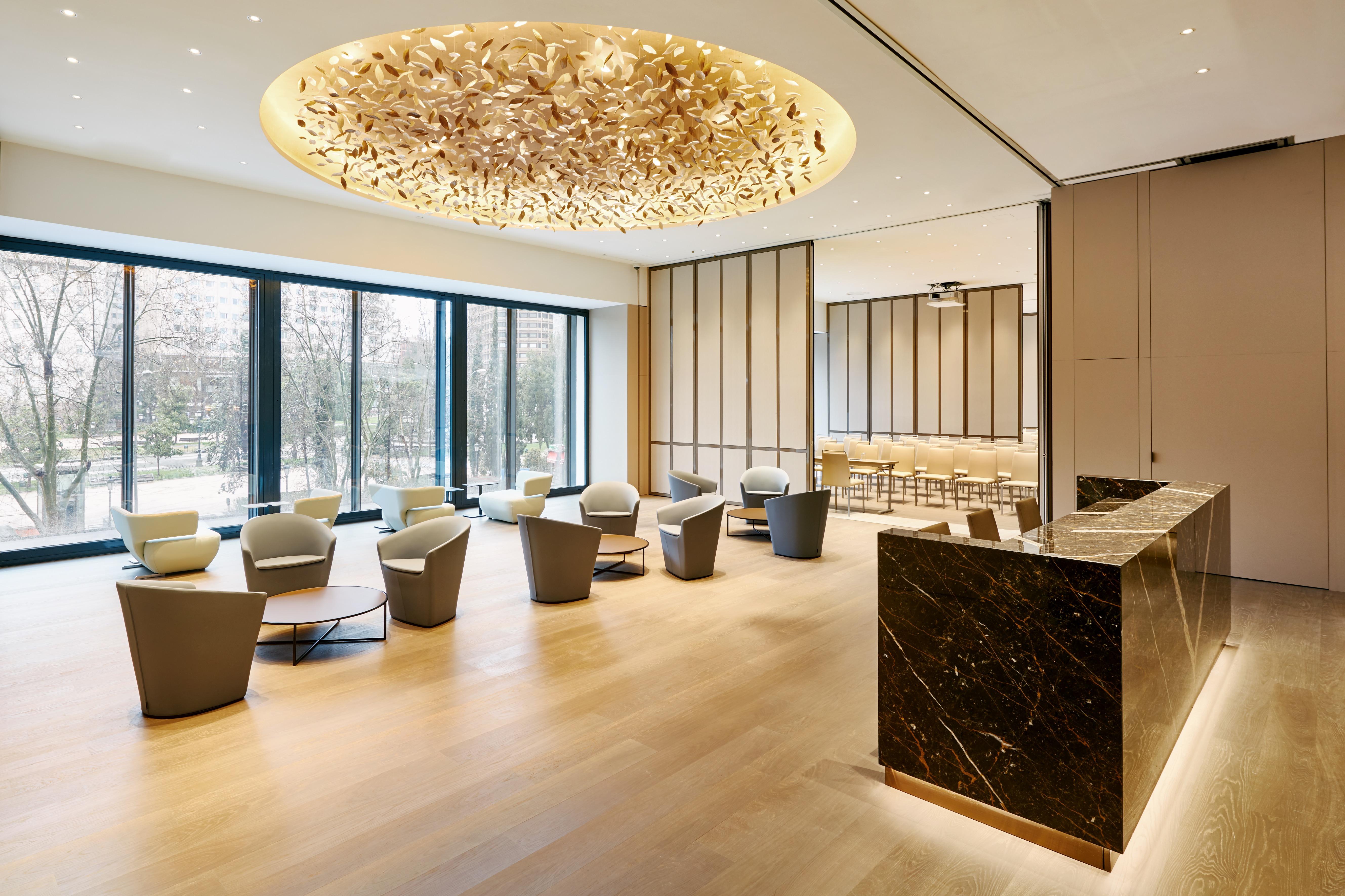 Vp Plaza Espana Design Madrid Luaran gambar The Club at One Wall Street