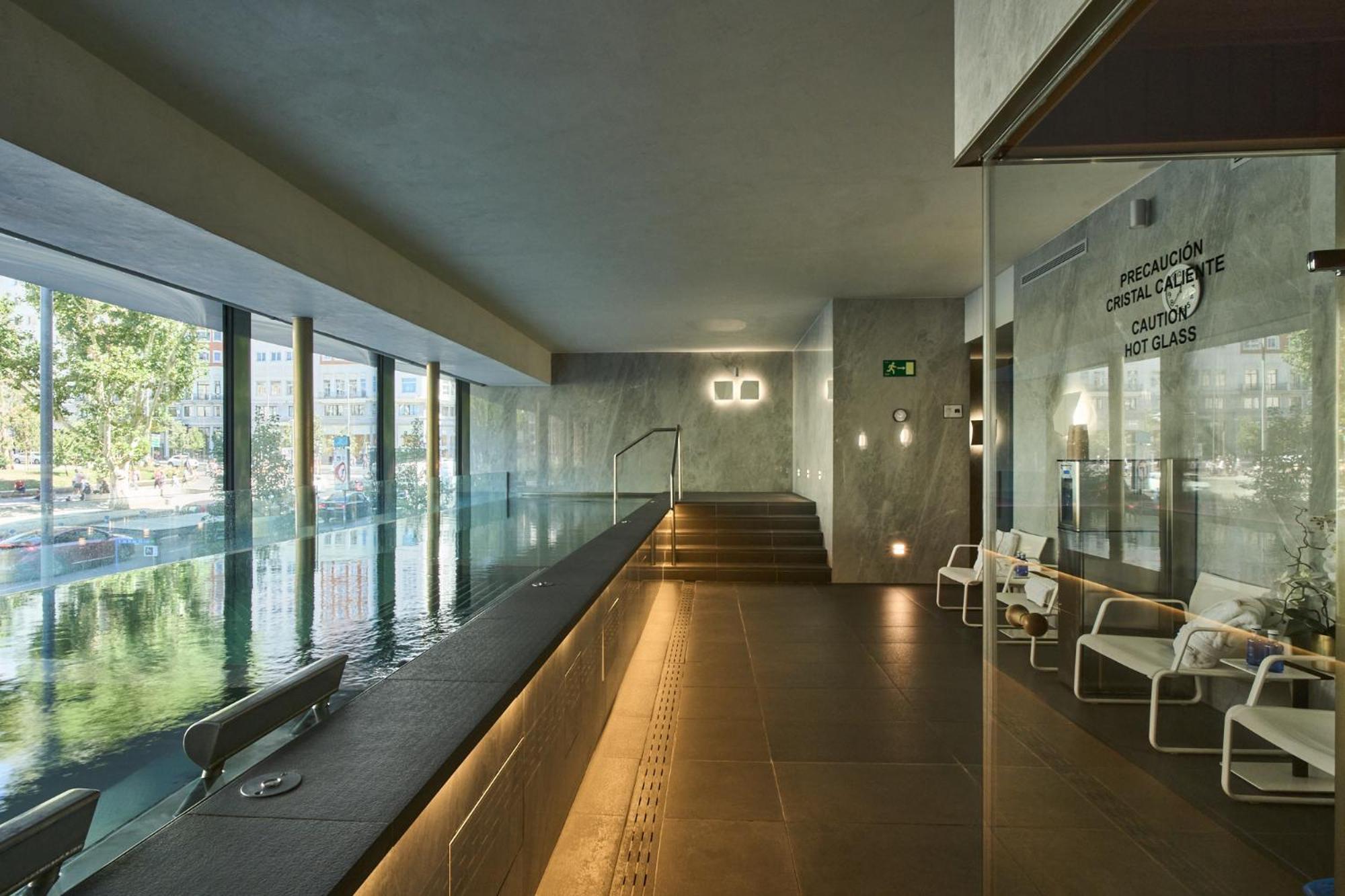 Vp Plaza Espana Design Madrid Luaran gambar Interior of the building