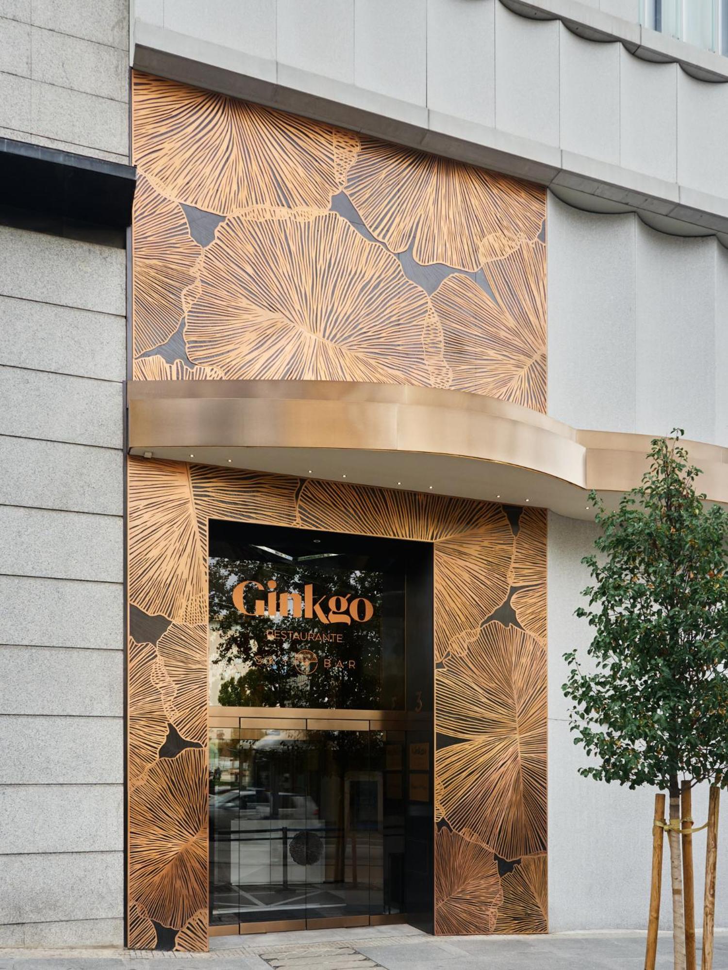Vp Plaza Espana Design Madrid Luaran gambar Ginkgo